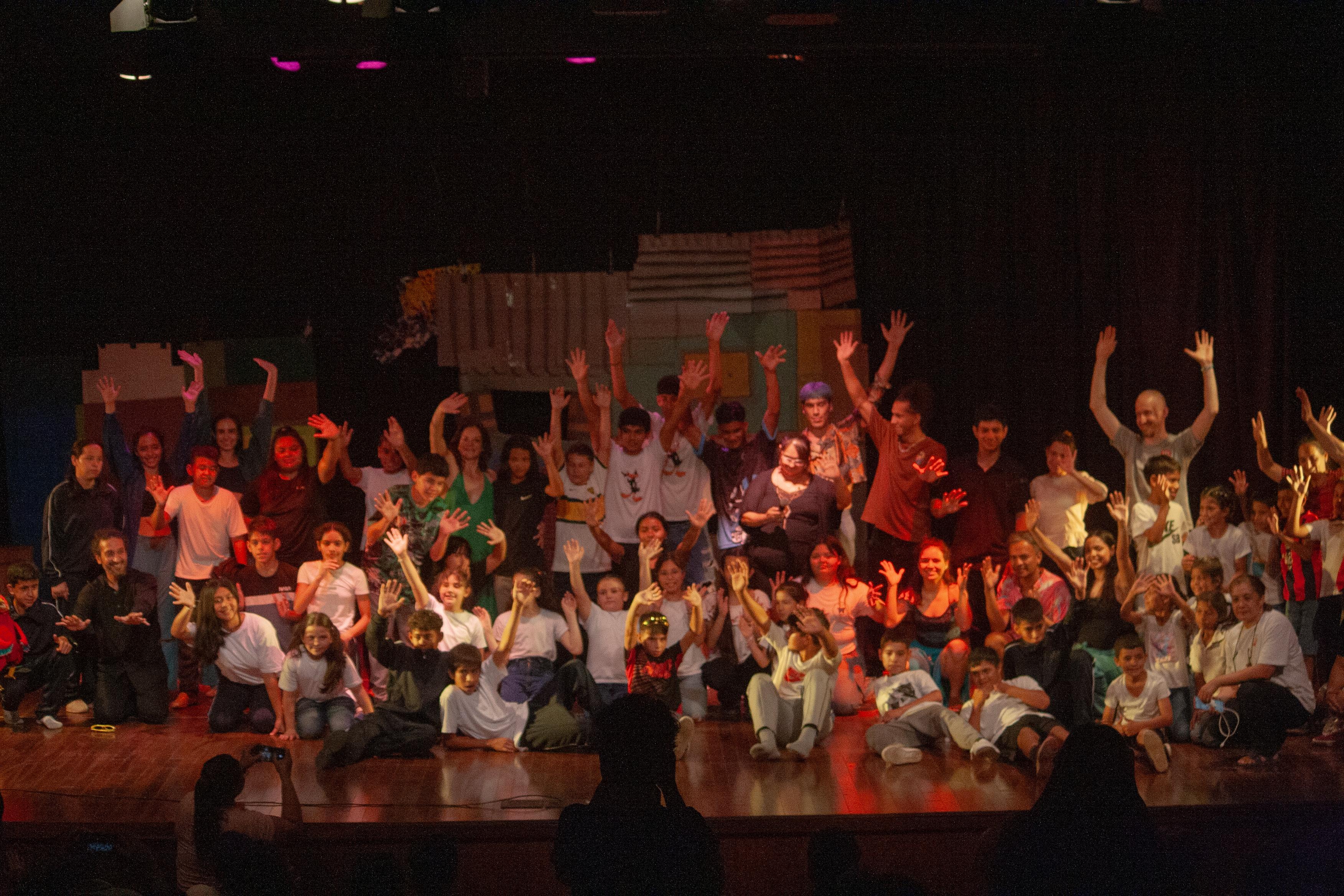 Fe y Alegría 3 Clausura con Senderos del Movimiento-Expresión corporal